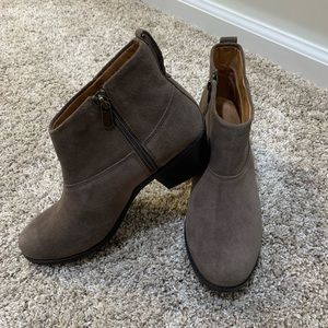 Vionic Joy Zadie ankle boot - NIB